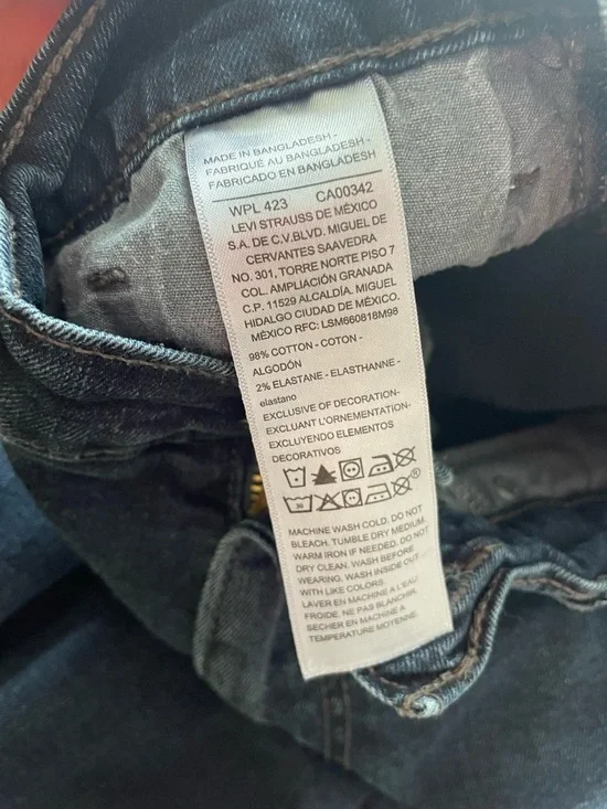 Men's Levi’s Signature Regular Taper Slim Jeans in Indigo Wash - Picture 8 of 10